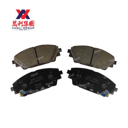 Mazda Front Brake Pads for Mazda 3 / CX-3 - B6YS 33 28ZB